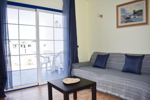 Apartamento Con Cocina Planta Baja Sofá Cama incluido 1 Cama doble del hotel Aguazul. Foto 2