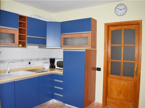 Apartamento Con Cocina Planta Baja Sofá Cama incluido 1 Cama doble del hotel Aguazul. Foto 5