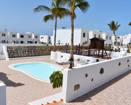 Apartamento Con Cocina Planta Baja Sofá Cama incluido 1 Cama doble del hotel Aguazul. Foto 9