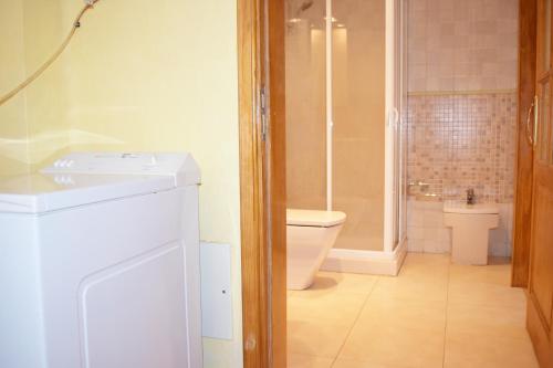 Apartamento Con Cocina Planta Baja Sofá Cama incluido 1 Cama doble del hotel Aguazul. Foto 13