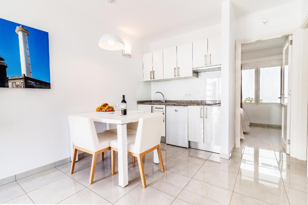 Apartamento Superior 1 habitación del hotel Livvo Oasis. Foto 1