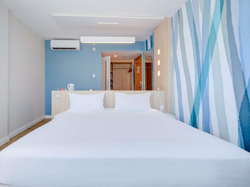 Habitación Standard con una cama doble del hotel Mercure Rio De Janeiro Barra Da Tijuca