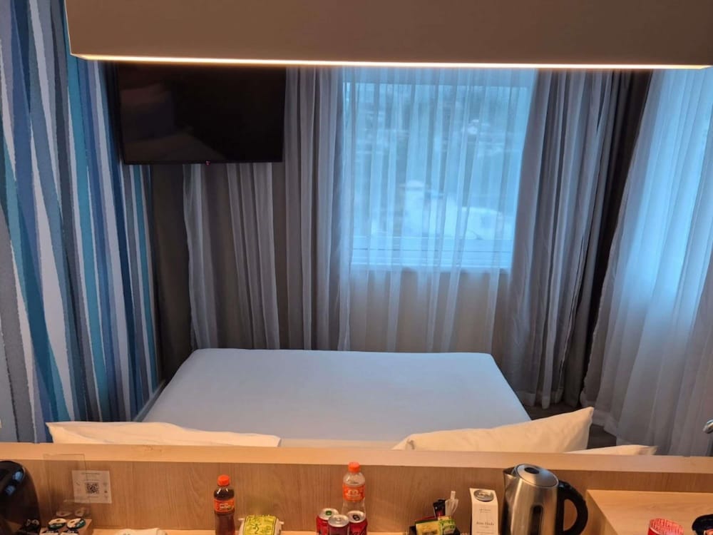 Habitación Privilege con cama doble y vistas frontales al océano del hotel Mercure Rio De Janeiro Barra Da Tijuca. Foto 12