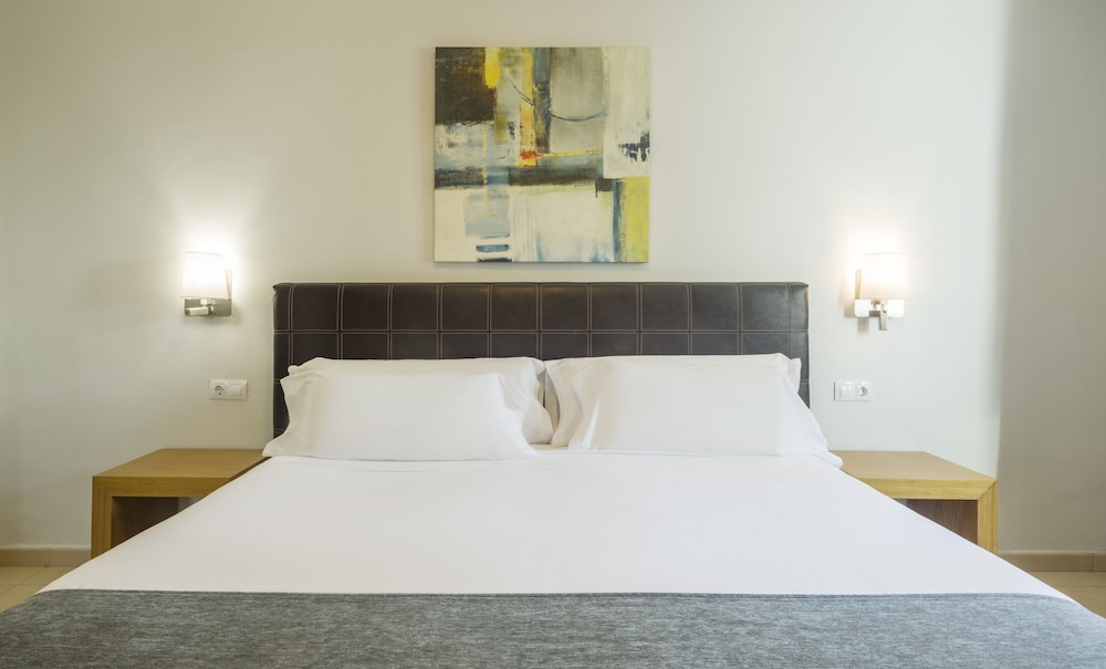 Villa, 2 habitaciones, del hotel Aparthotel Ilunion Costa Sal Lanzarote. Foto 3