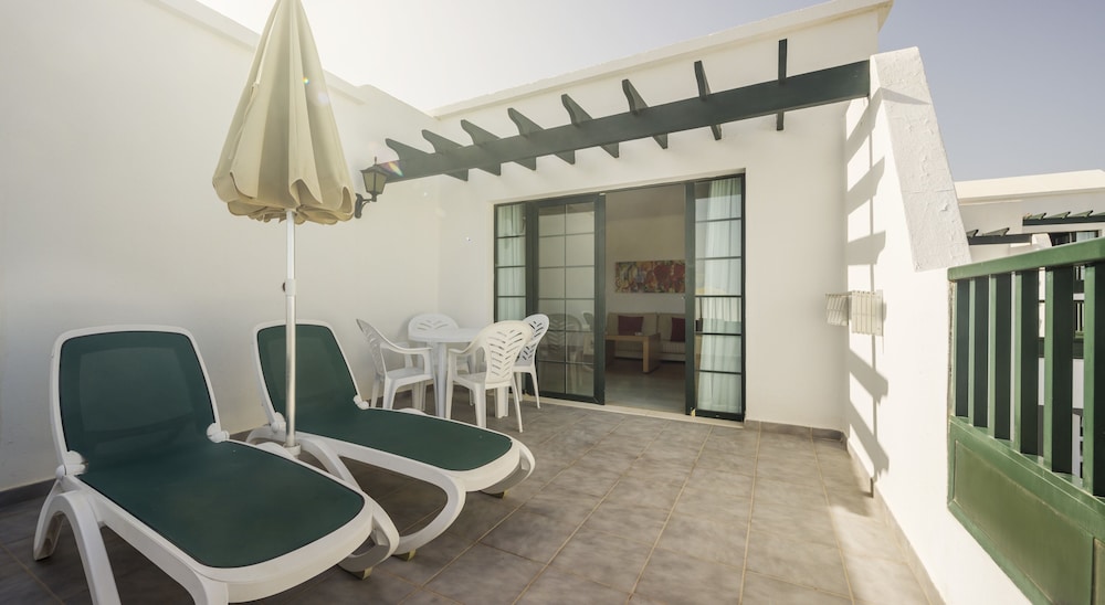 Apartamento, 2 habitaciones, 5 personas del hotel Aparthotel Ilunion Costa Sal Lanzarote. Foto 6