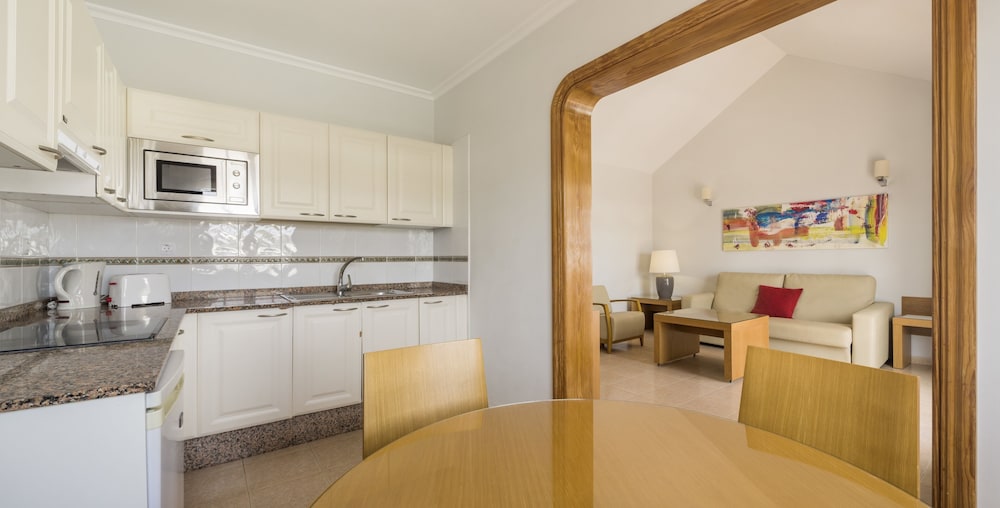 Bungalow, 2 habitaciones, 4 personas del hotel Aparthotel Ilunion Costa Sal Lanzarote. Foto 4