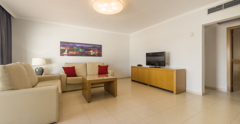 Villa, 2 habitaciones, del hotel Aparthotel Ilunion Costa Sal Lanzarote. Foto 6