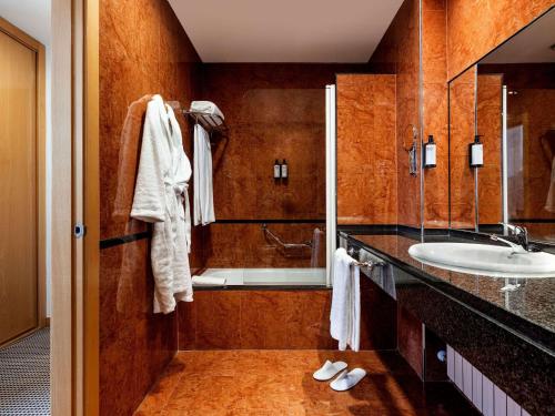 Habitación Doble Premium del hotel Zentral León. Foto 4