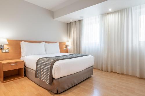 Habitación Doble del hotel Exe Puerta de San Pedro. Foto 1