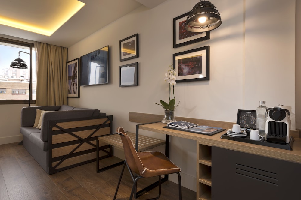 Habitación Executive del hotel H10 Tribeca. Foto 1