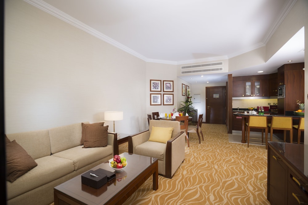 Suite de dos dormitorios del hotel Majlis Grand Mercure Residence Abu Dhabi. Foto 13