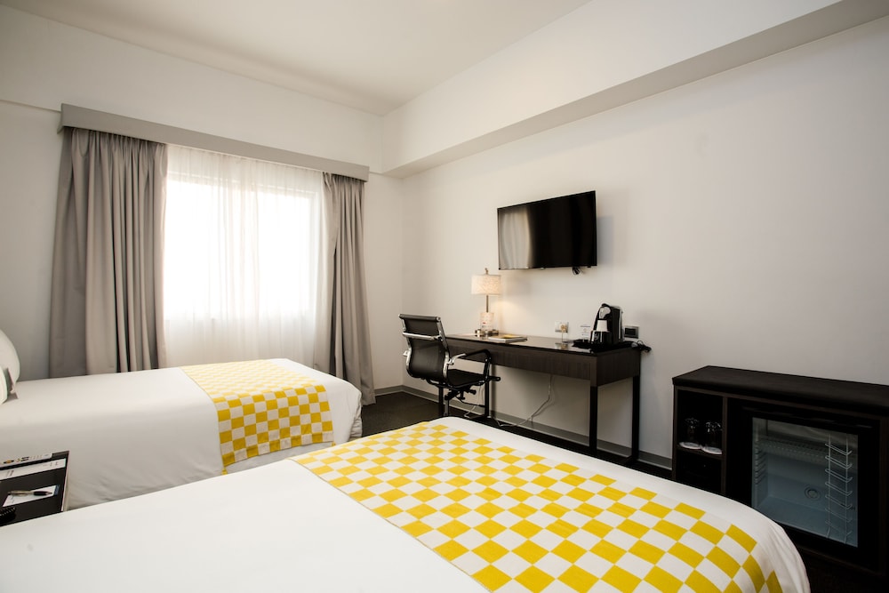 Habitación, 2 camas dobles, accesible para personas con discapacidad, no fumadores (Mobility) del hotel Wyndham Costa Del Sol Lima City. Foto 5