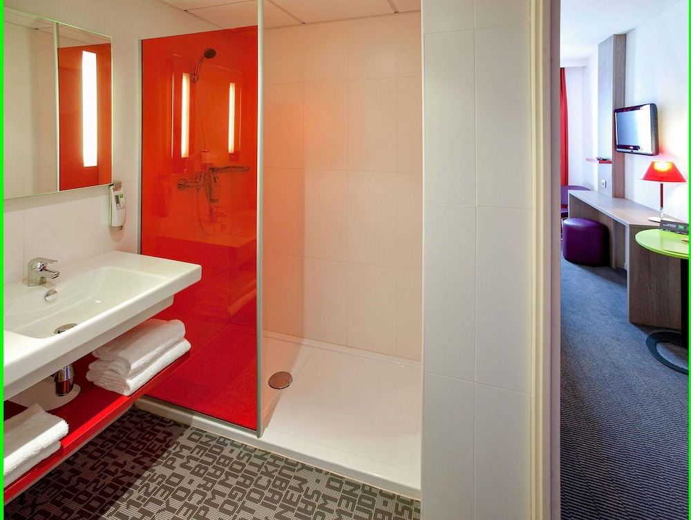Habitación Standard con dos camas individuales del hotel Ibis Styles Toulouse Cite Espace. Foto 6