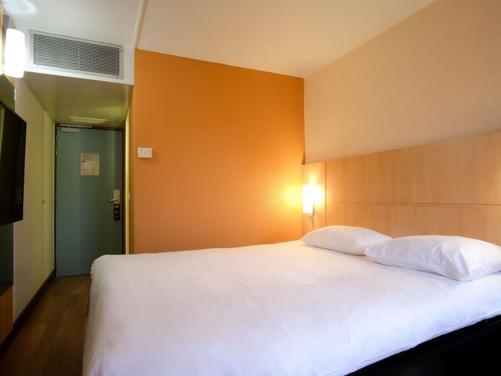 Habitación Confort, 1 cama doble del hotel Ibis Toulouse Airport. Foto 7