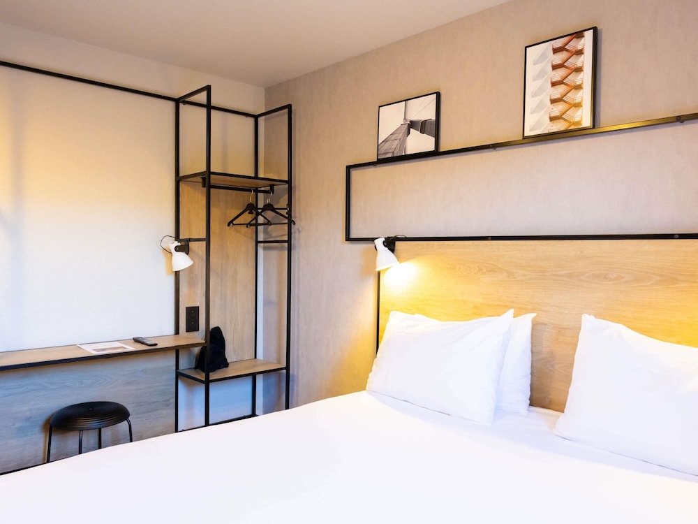 Habitación superior, 1 cama de matrimonio del hotel Ibis Toulouse Airport