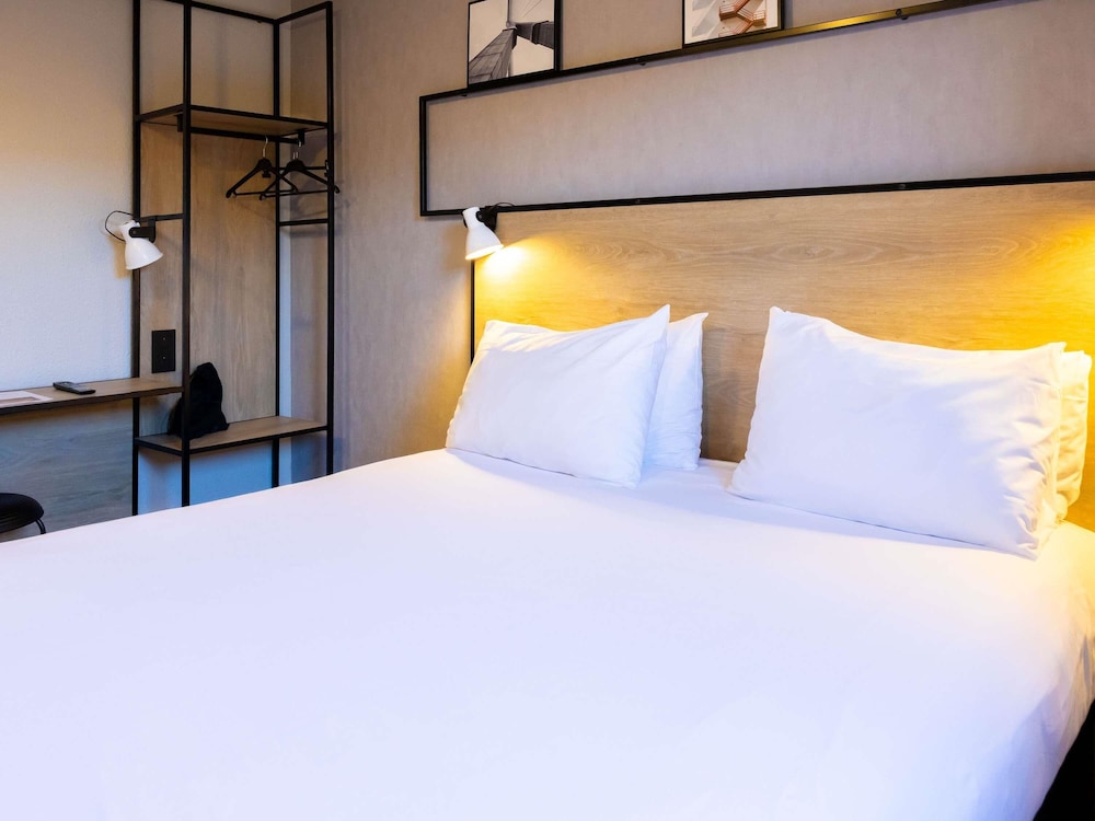Habitación superior, 2 camas individuales del hotel Ibis Toulouse Airport. Foto 6