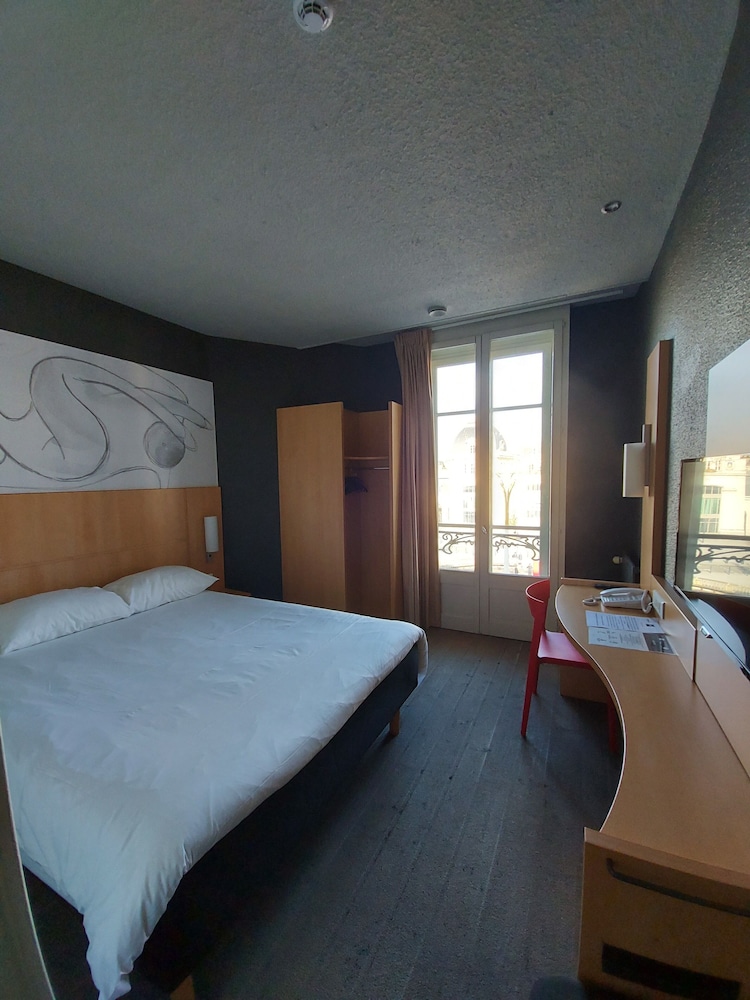 Habitación Standard con dos camas individuales del hotel Ibis Toulouse Gare Matabiau. Foto 2