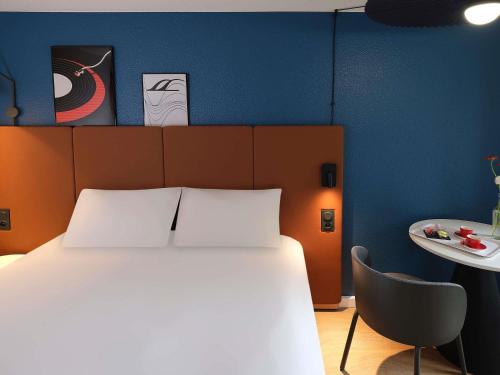 Habitación Doble Estándar del hotel Ibis Toulouse Ponts Jumeaux. Foto 7