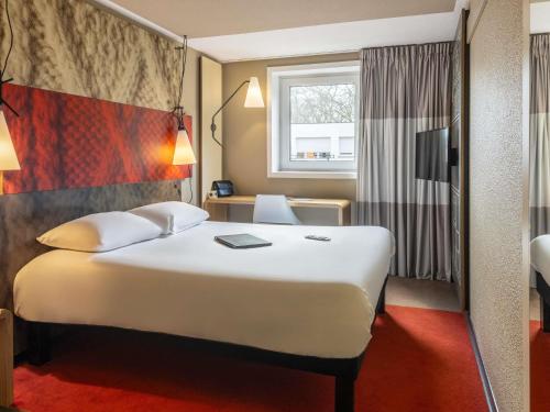 Habitación Doble Superior del hotel Ibis Toulouse Ponts Jumeaux. Foto 2