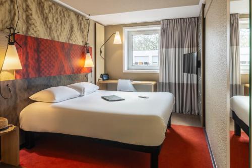 Habitación Doble Superior del hotel Ibis Toulouse Ponts Jumeaux. Foto 10