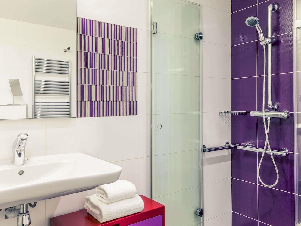 Habitación clásica con 2 camas individuales, 2 camas individuales del hotel Mercure Toulouse Sud