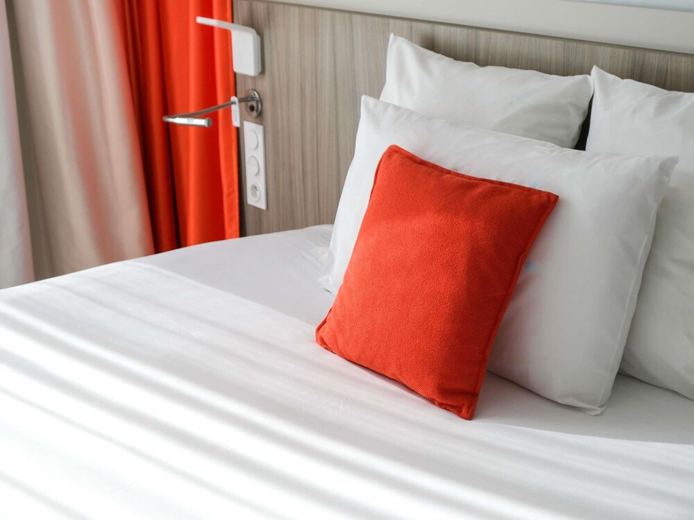 Habitación clásica con 2 camas individuales, 2 camas individuales del hotel Mercure Toulouse Sud. Foto 6