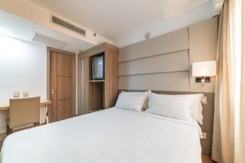 Habitación Doble Estándar del hotel Américas Copacabana. Foto 1