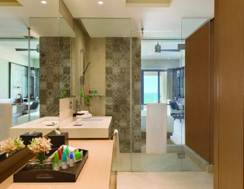 Suite, 2 camas dobles, frente al mar (Turquoize Sky Ocean Front Master) del hotel Hyatt Ziva Cancun All Inclusive. Foto 4