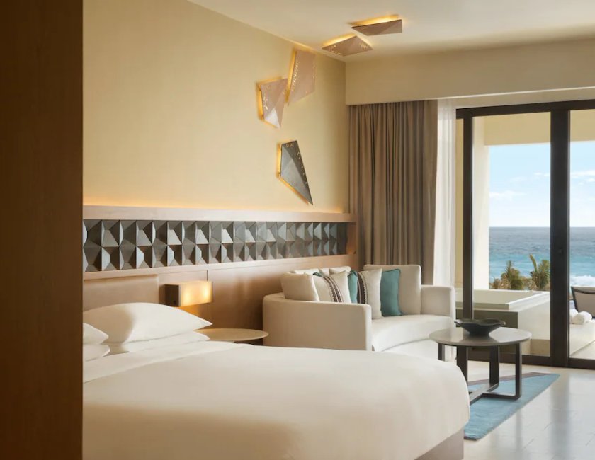 Suite, 1 cama de matrimonio grande, acceso a la piscina (Turquoize Sky Swim Up Ocean Front) del hotel Hyatt Ziva Cancun All Inclusive. Foto 2