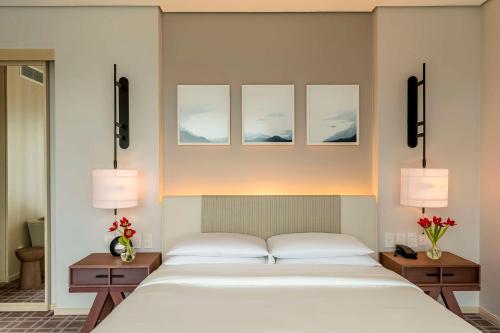 Suite Doble Grand con cama grande del hotel Grand Hyatt Rio De Janeiro. Foto 3