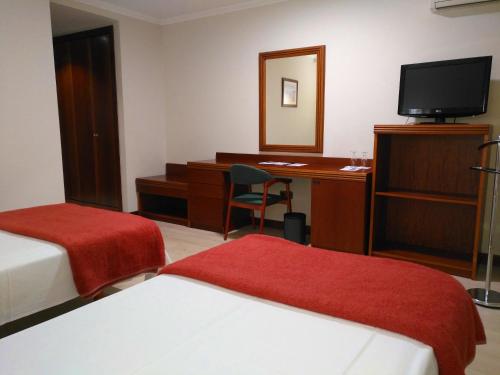 Habitación Doble - 2 camas del hotel Villa De Marin. Foto 3