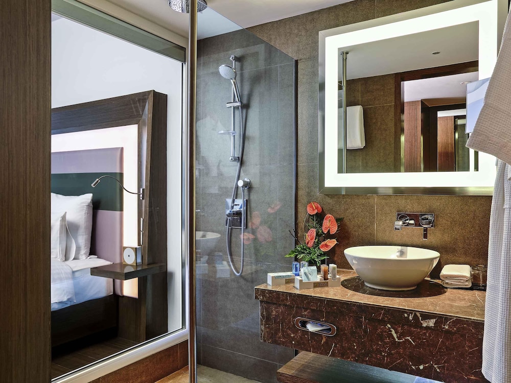 Habitación Superior - Dos Camas Individuales del hotel Novotel Chennai Sipcot. Foto 1