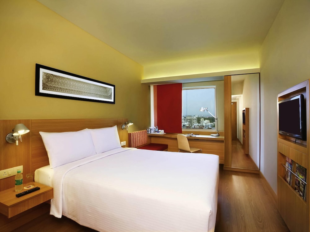 Habitación estándar (Queen) del hotel Ibis Bengaluru City Centre. Foto 4