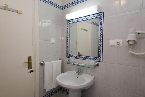 Habitación Doble - 2 camas del hotel Costa De La Luz. Foto 10