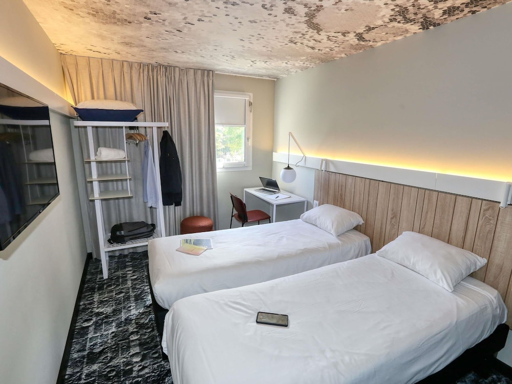 Habitación Standard con 2 camas individuales del hotel Ibis Biarritz Anglet Aeroport