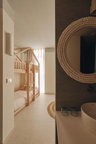 Habitación Familiar del hotel Atlante Sanxenxo Boutique. Foto 8