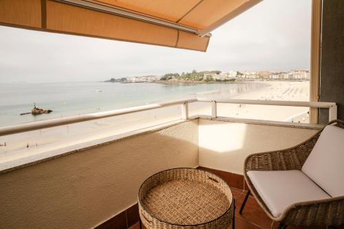 Habitación Doble Superior con vistas al mar - 1 o 2 camas del hotel Atlante Sanxenxo Boutique. Foto 2
