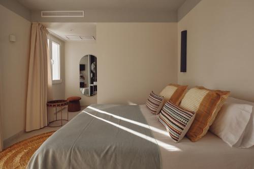 Suite con vistas al mar del hotel Atlante Sanxenxo Boutique. Foto 11