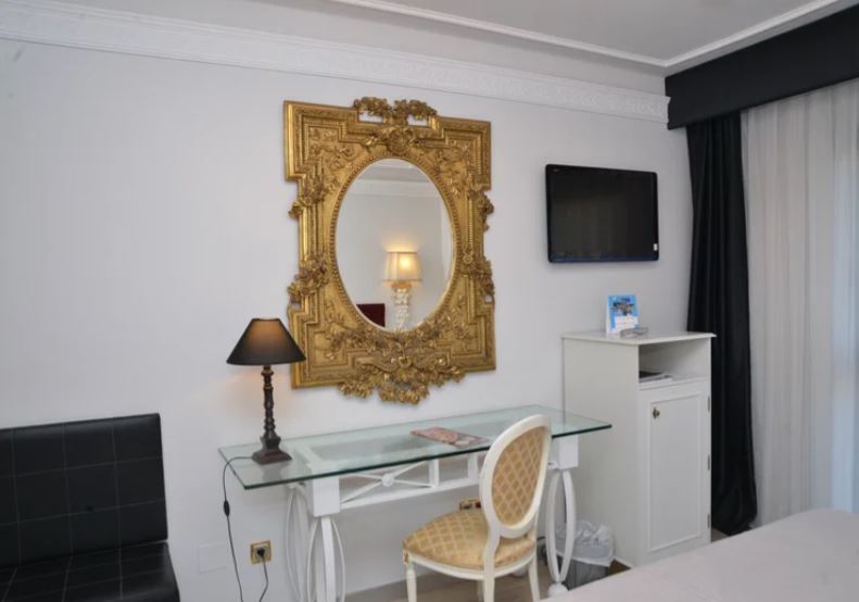 Habitación Doble del hotel Artheus Carmelitas Salamanca. Foto 9