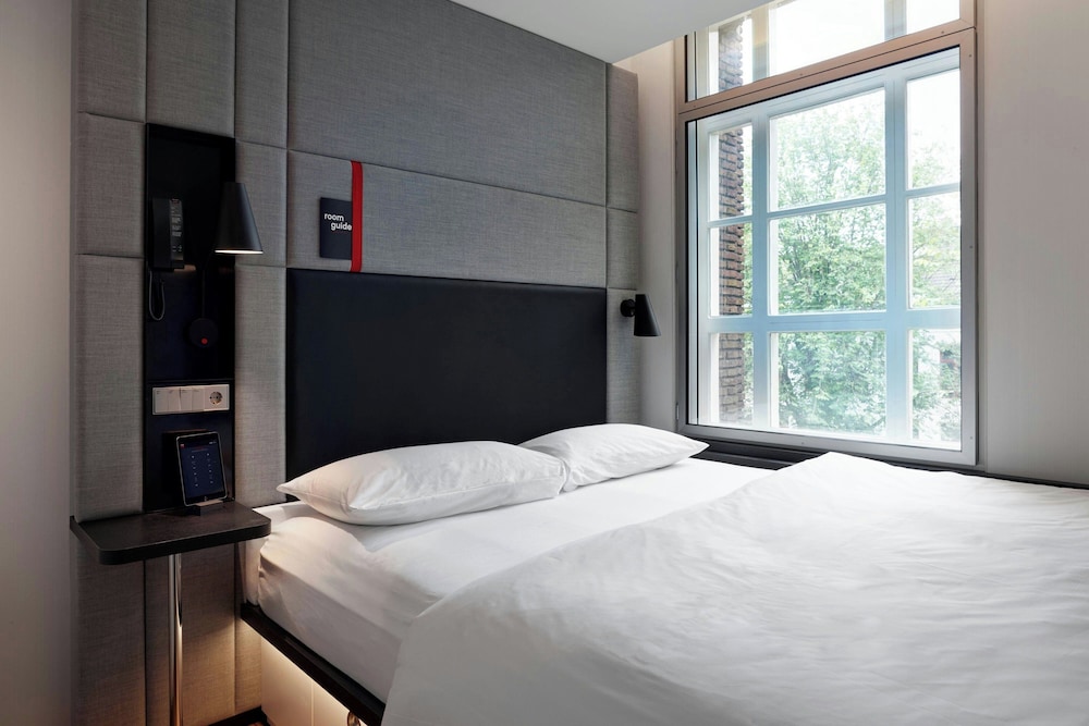 Habitación, 1 cama de matrimonio grande (Mobility Accessible, Roll - In Shower) del hotel Citizenm Rotterdam