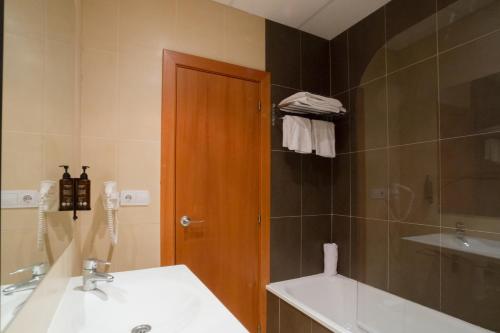 Habitación Doble - 1 o 2 camas del hotel Ibersol Playa Dorada. Foto 4