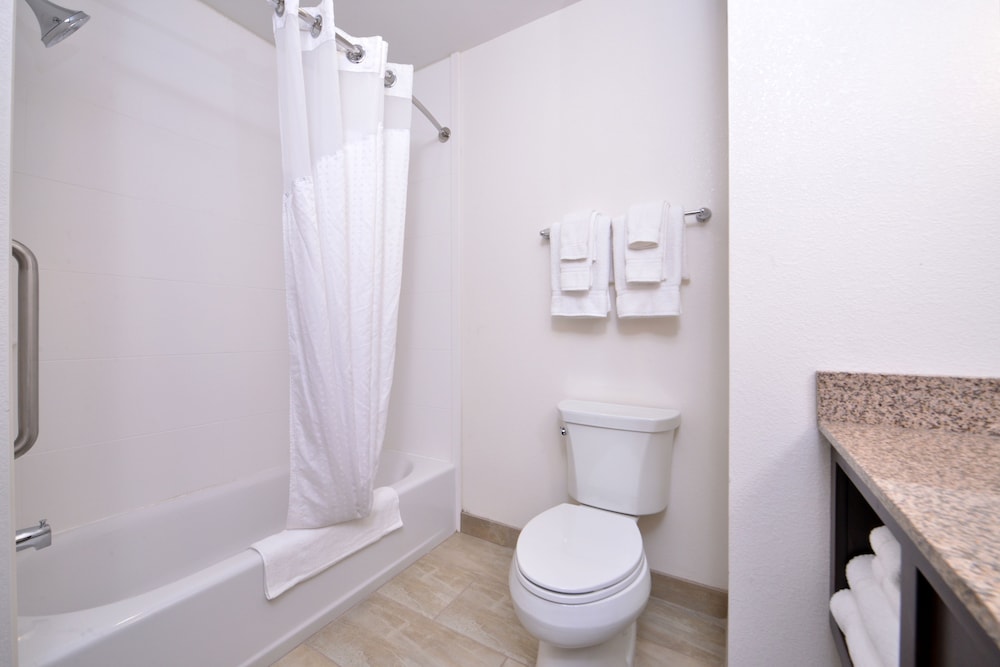 Habitación estándar, 2 camas de matrimonio del hotel Holiday Inn Express & Suites Page - Lake Powell Area. Foto 5