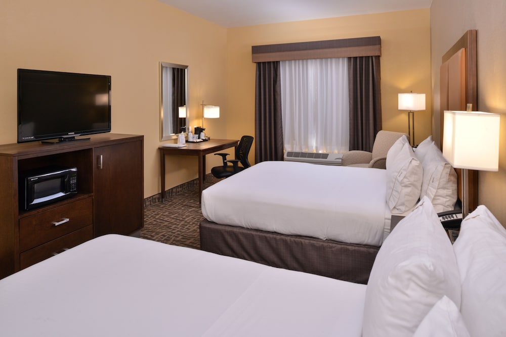 Suite, 2 camas de matrimonio, accesible para personas con discapacidad (Communications) del hotel Holiday Inn Express & Suites Page - Lake Powell Area. Foto 3