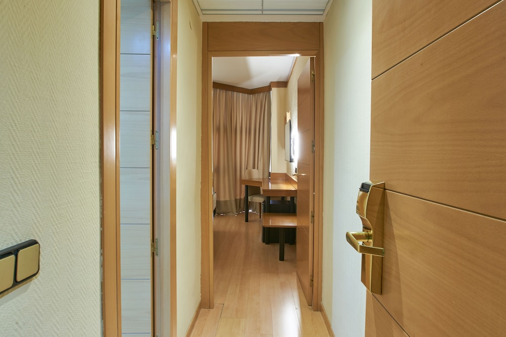 Habitación estándar con 2 camas individuales del hotel Ar Los Arcos. Foto 6