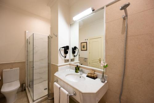 Habitación Deluxe con patio privado del hotel Casa Romana Boutique. Foto 3