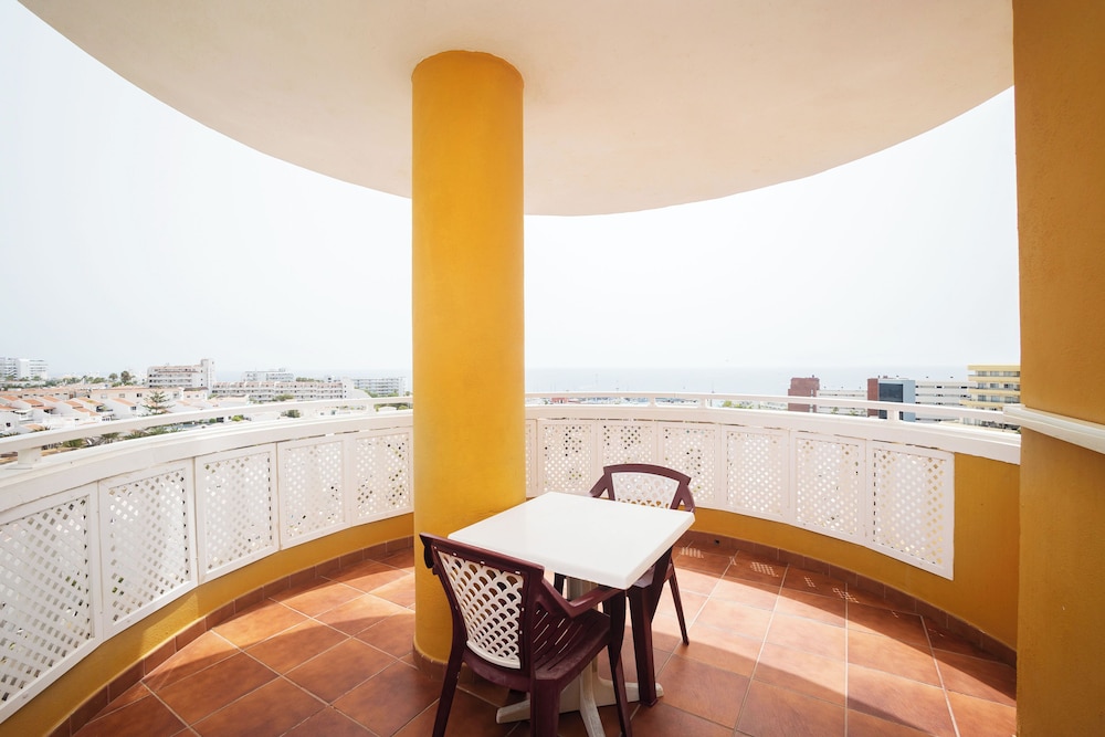Apartamento 1 habitación Con Vistas Sofá Cama incluido 2 Camas individuales del hotel Villa De Adeje Beach. Foto 3