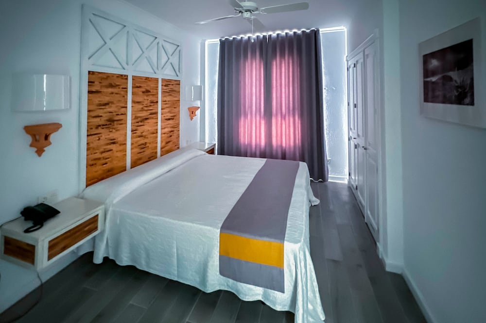 Apartamento Balcón o Terraza Con Cocina 1 habitación Sofá Cama incluido 2 Camas individuales del hotel Parque Del Sol. Foto 7