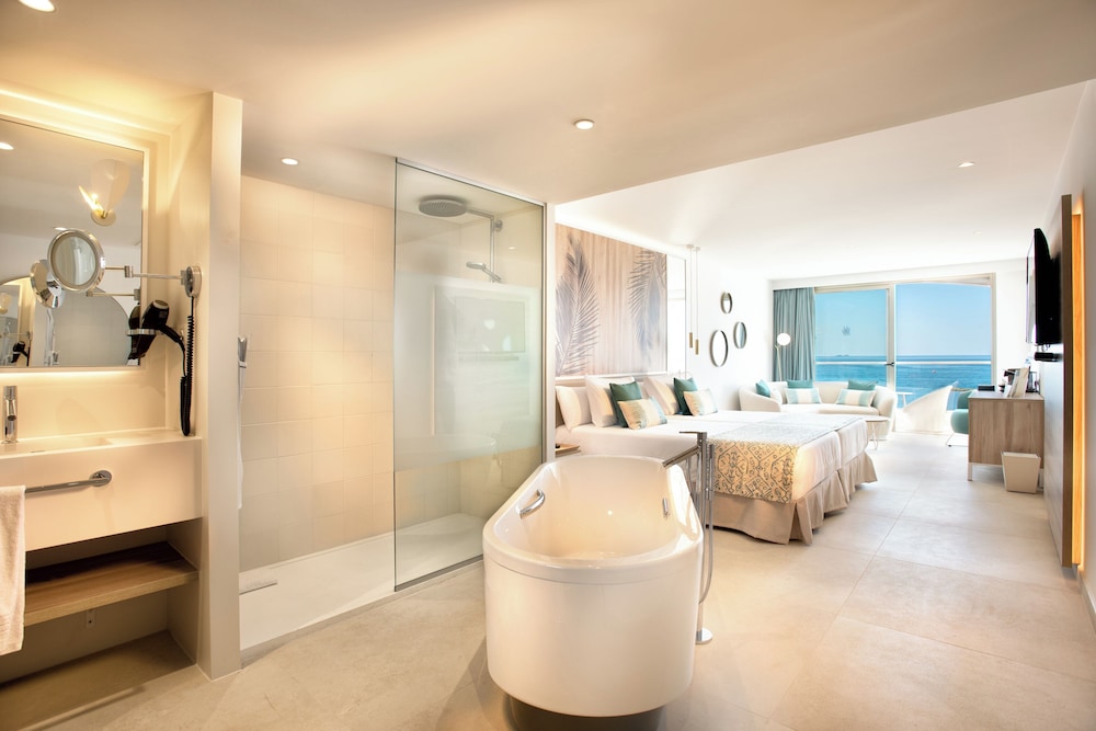 Suite junior, vistas al mar del hotel Guayarmina Princess - Adults Only