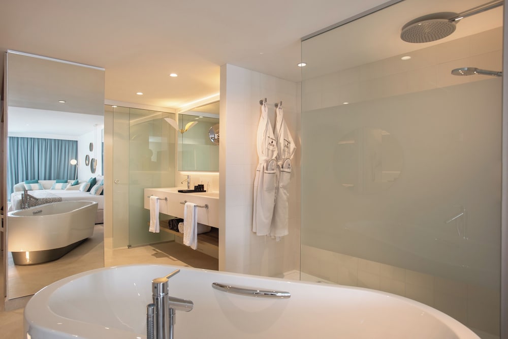 Suite junior, vistas parciales al mar del hotel Guayarmina Princess - Adults Only. Foto 3