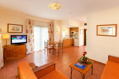 Villa 2 habitaciones del hotel Gf Isabel. Foto 2